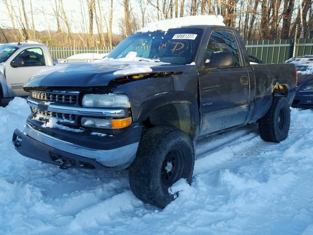 1GCEK14V21Z233807 - 2001 CHEVROLET SILVERADO GRAY photo 2