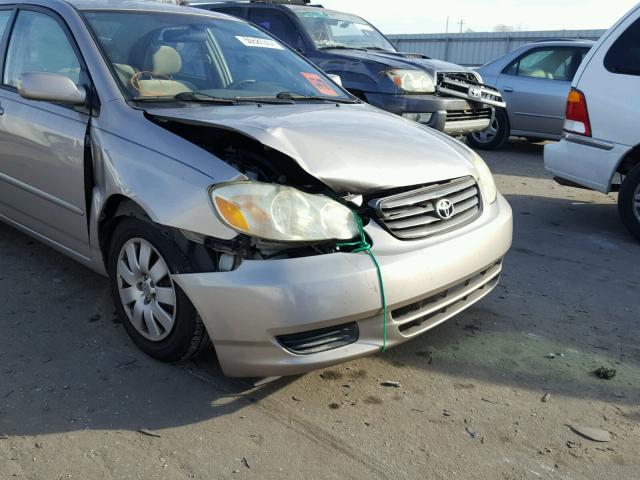 2T1BR38E33C072109 - 2003 TOYOTA COROLLA CE SILVER photo 9