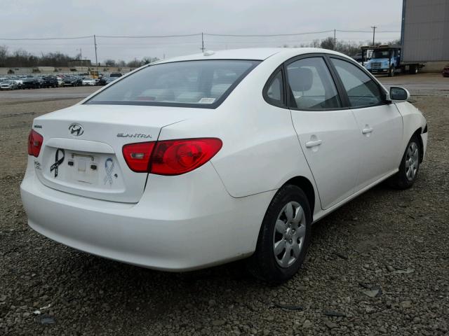 KMHDU46D29U589593 - 2009 HYUNDAI ELANTRA GL WHITE photo 4