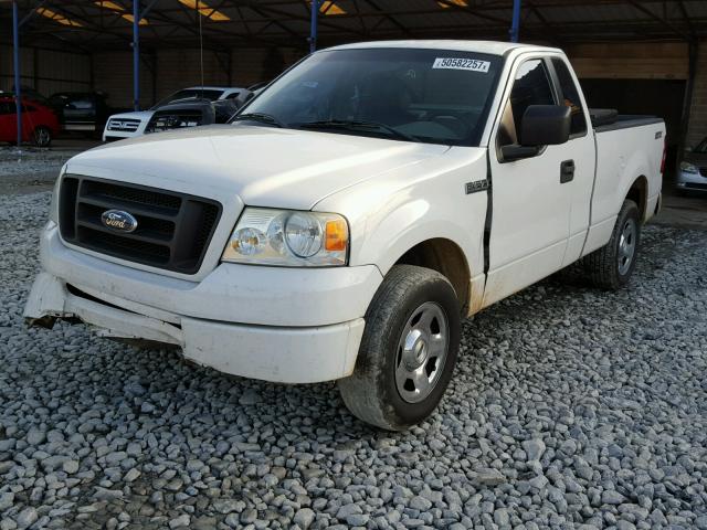 1FTRF122X6NB20698 - 2006 FORD F150 WHITE photo 2