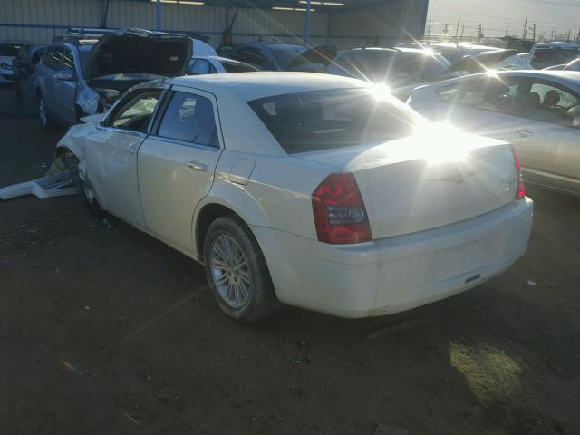 2C3KA43D79H622944 - 2009 CHRYSLER 300 LX CREAM photo 3