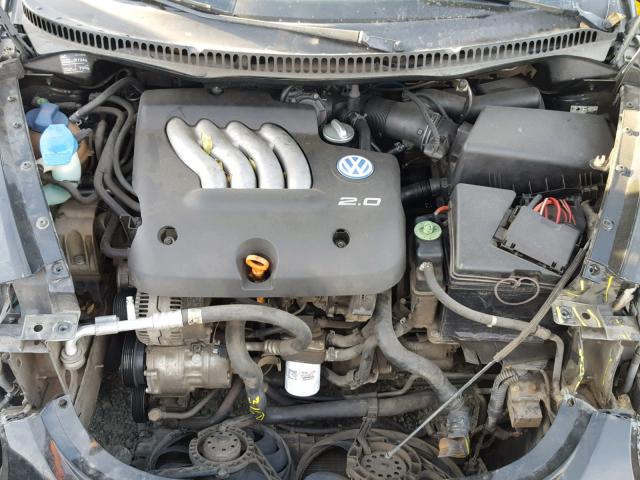 3VWBB61C4WM015215 - 1998 VOLKSWAGEN NEW BEETLE 黑色 照片 7