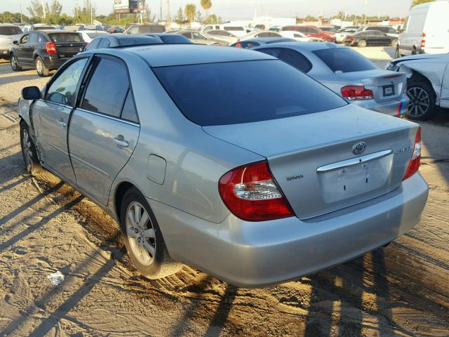 4T1BE30K43U242831 - 2003 TOYOTA CAMRY LE ვერცხლისფერი ფოტო 3