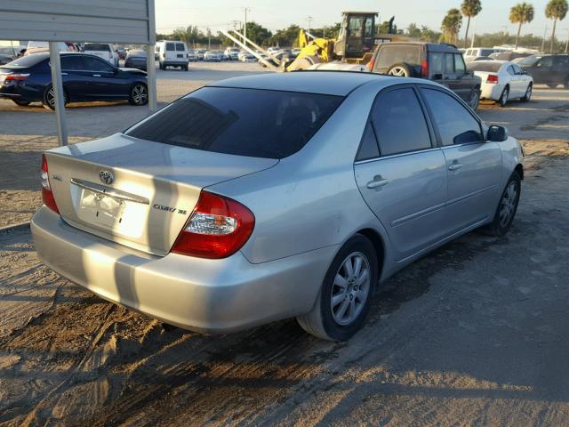 4T1BE30K43U242831 - 2003 TOYOTA CAMRY LE ვერცხლისფერი ფოტო 4