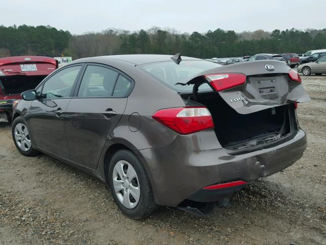 KNAFX4A61F5255619 - 2015 KIA FORTE LX BROWN photo 3