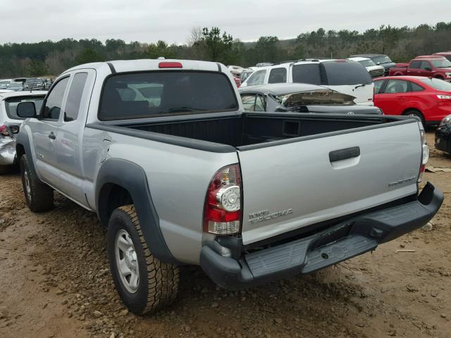 5TETX4GN7AZ749123 - 2010 TOYOTA TACOMA PRE SILVER photo 3