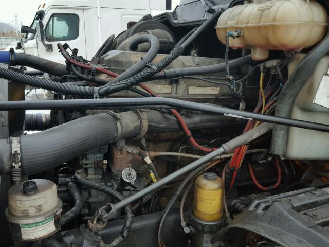 1FUJBBCG36LU70123 - 2006 FREIGHTLINER CONVENTION ORANGE photo 7