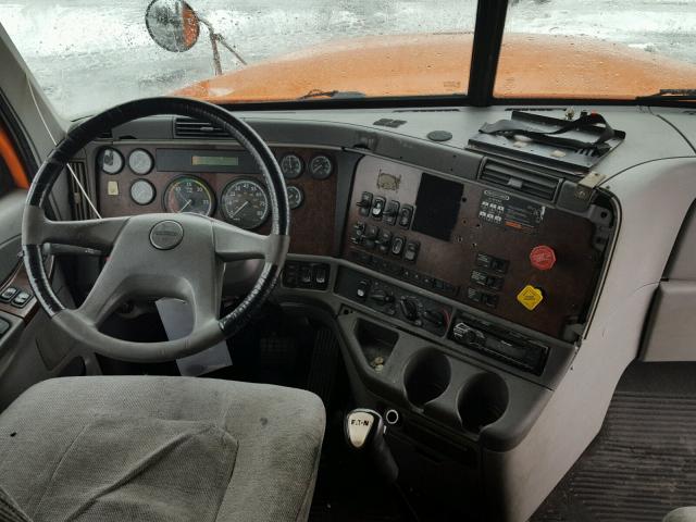 1FUJBBCG36LU70123 - 2006 FREIGHTLINER CONVENTION ORANGE photo 9