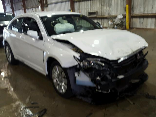 1C3CCBABXDN606158 - 2013 CHRYSLER 200 LX WHITE photo 1