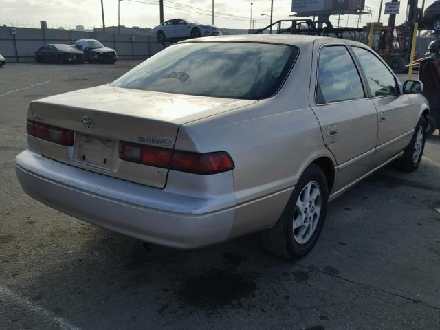 JT2BF22K8V0026475 - 1997 TOYOTA CAMRY LE GOLD photo 4