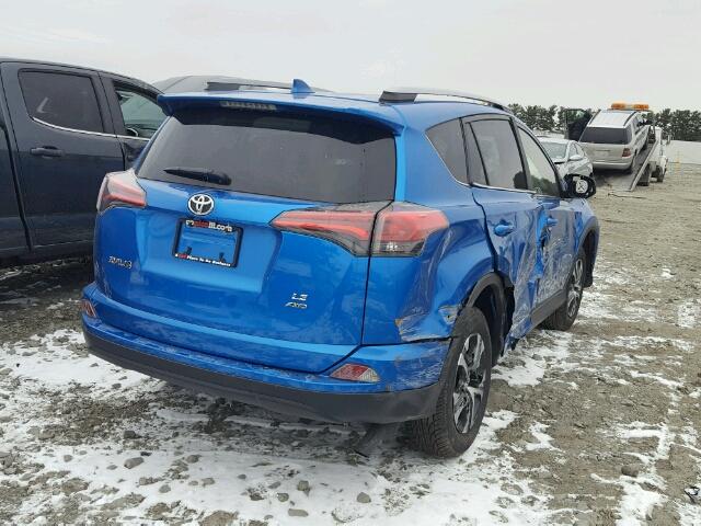 JTMBFREVXHJ138506 - 2017 TOYOTA RAV4 LE BLUE photo 4