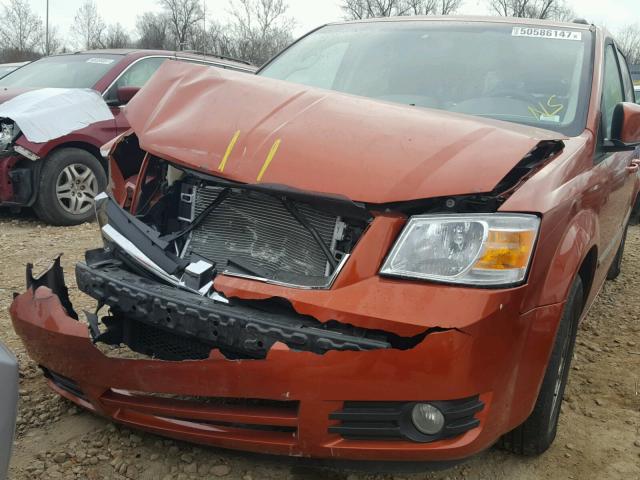 2D8HN54P28R799047 - 2008 DODGE GRAND CARA ORANGE photo 9