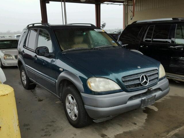 4JGAB54E2WA013204 - 1998 MERCEDES-BENZ ML 320 GREEN photo 1