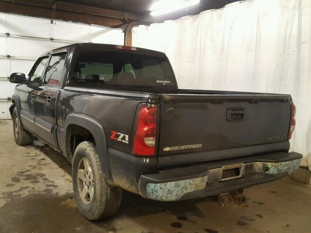 2GCEK13T741346634 - 2004 CHEVROLET SILVERADO BLACK photo 3