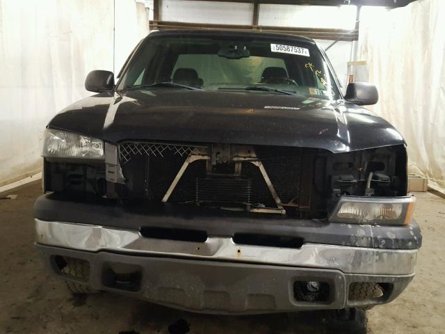 2GCEK13T741346634 - 2004 CHEVROLET SILVERADO BLACK photo 9