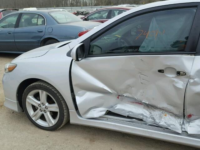 2T1BU4EE5DC017767 - 2013 TOYOTA COROLLA BA SILVER photo 9