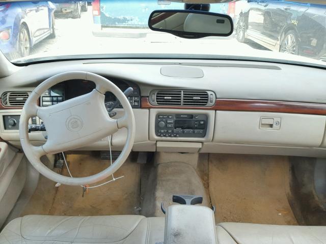 1G6KD54Y0XU718874 - 1999 CADILLAC DEVILLE WHITE photo 9