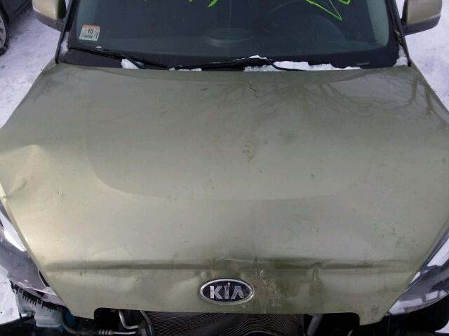 KNDJT2A63D7597832 - 2013 KIA SOUL + GREEN photo 7