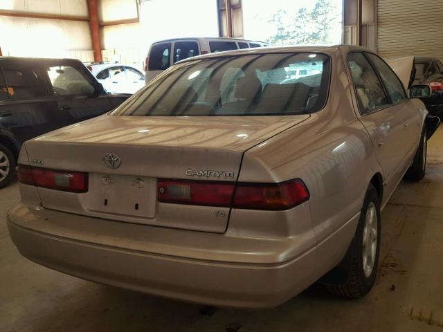 4T1BF22K7VU915263 - 1997 TOYOTA CAMRY CE GOLD photo 4