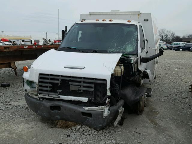 1GDE5C1246F423688 - 2006 GMC C5500 C5C0 WHITE photo 2