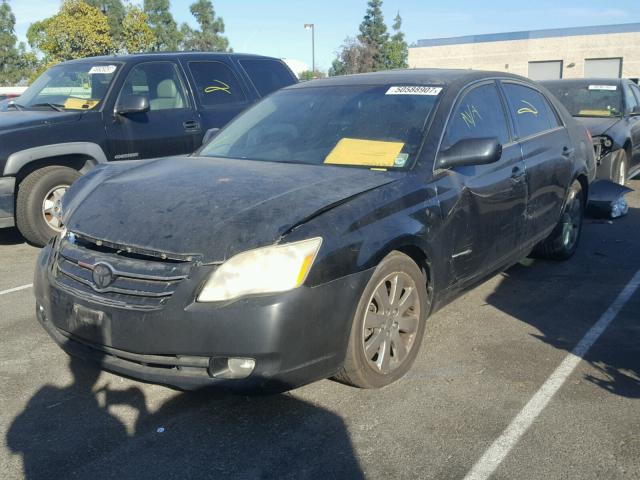 4T1BK36B45U019577 - 2005 TOYOTA AVALON XL BLACK photo 2