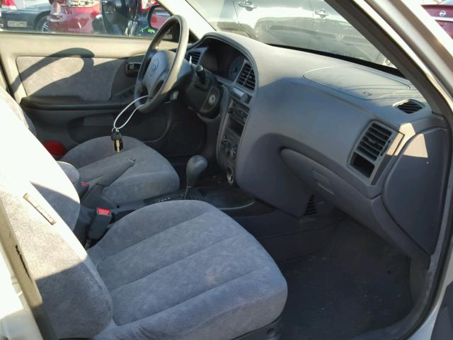 KMHDN45D72U274891 - 2002 HYUNDAI ELANTRA GL SILVER photo 5