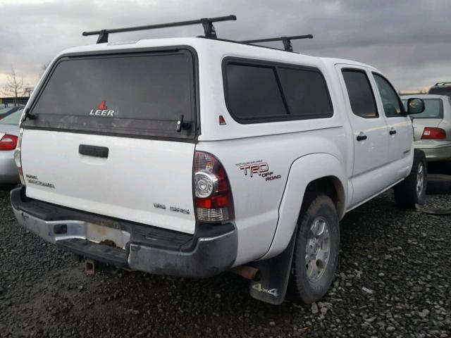 5TELU42N79Z595993 - 2009 TOYOTA TACOMA DOU WHITE photo 4