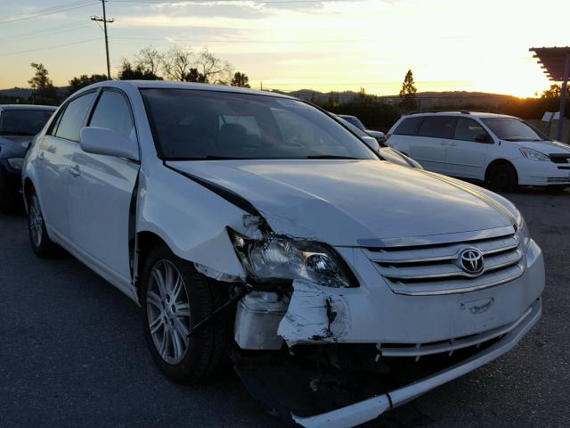 4T1BK36B95U001186 - 2005 TOYOTA AVALON XL WHITE photo 1