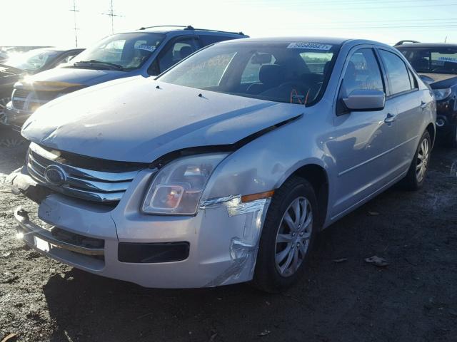 3FAFP07Z06R137397 - 2006 FORD FUSION SE SILVER photo 2