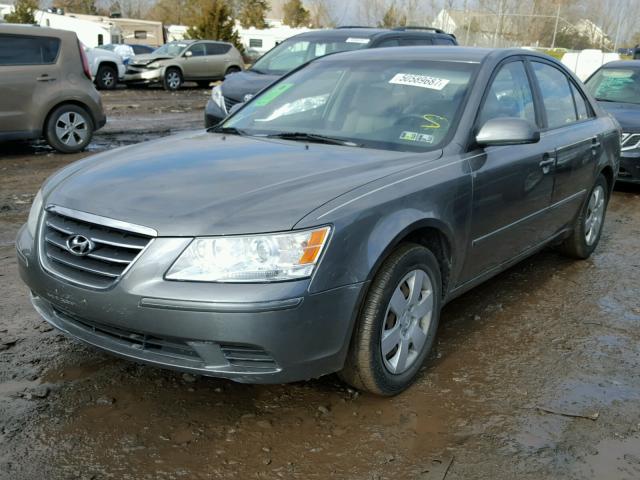 5NPET46C79H440352 - 2009 HYUNDAI SONATA GLS GRAY photo 2