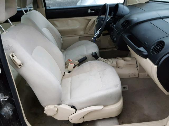 3VWBA21C4XM458865 - 1999 VOLKSWAGEN NEW BEETLE 黑色 照片 5