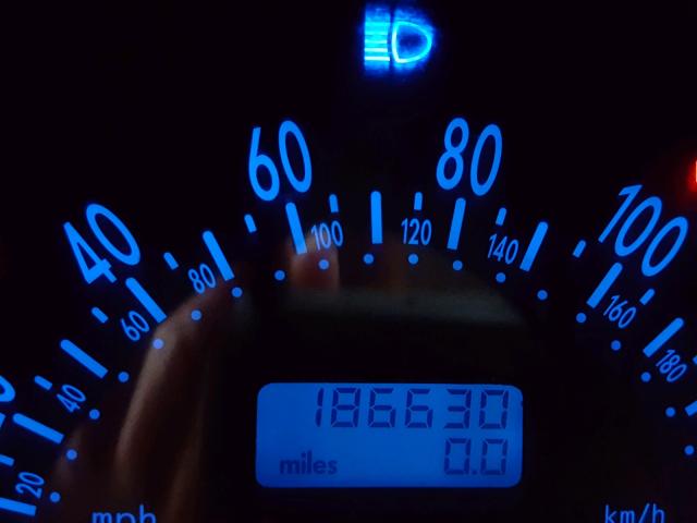 3VWBA21C4XM458865 - 1999 VOLKSWAGEN NEW BEETLE 黑色 照片 8