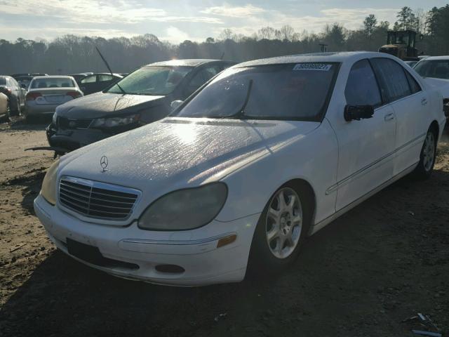 WDBNG70J22A259569 - 2002 MERCEDES-BENZ S 430 WHITE photo 2