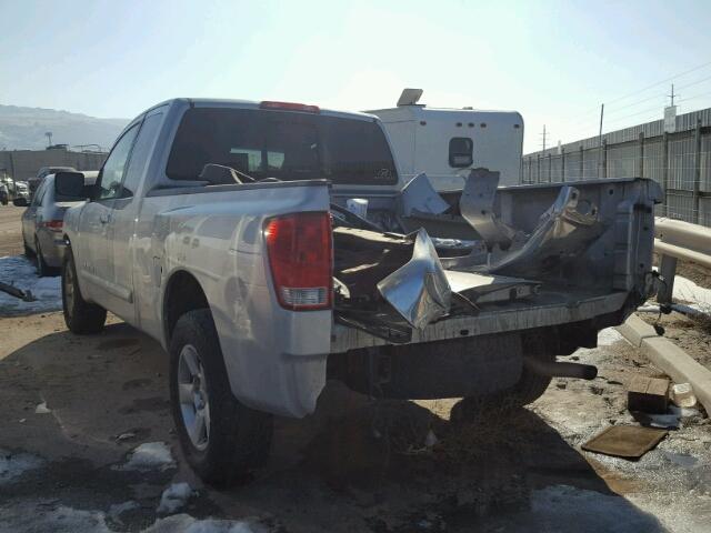 1N6AA06A86N528122 - 2006 NISSAN TITAN XE SILVER photo 3