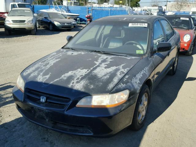 1HGCG165XYA084563 - 2000 HONDA ACCORD EX BLACK photo 2