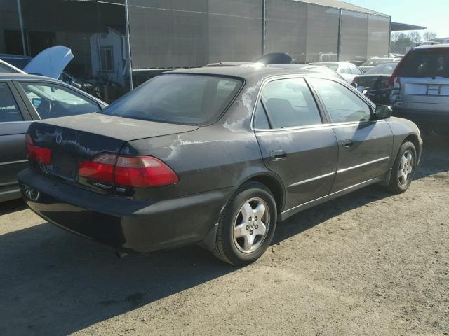 1HGCG165XYA084563 - 2000 HONDA ACCORD EX BLACK photo 4