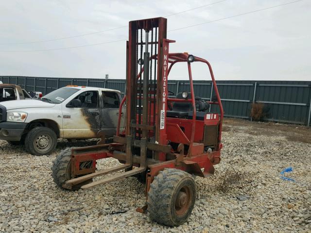 82712 - 2004 CHALET FORKLIFT RED photo 2