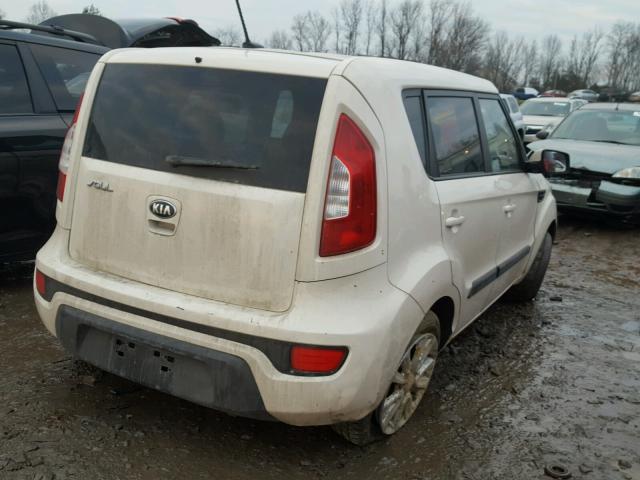 KNDJT2A62D7766755 - 2013 KIA SOUL + CREAM photo 4