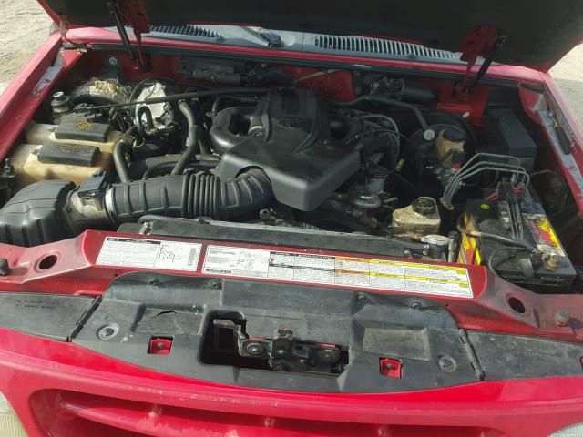 1FMYU22E4WUB53618 - 1998 FORD EXPLORER RED photo 7