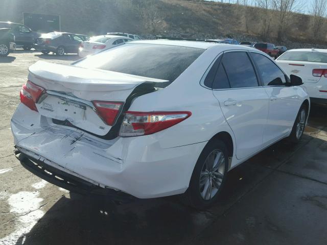 4T1BF1FK4GU575397 - 2016 TOYOTA CAMRY LE WHITE photo 4