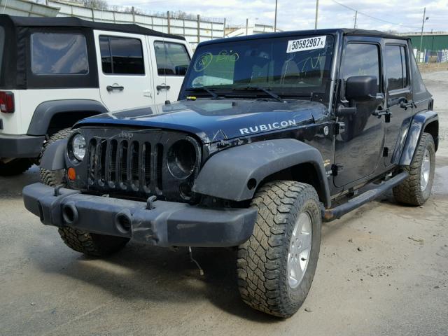 1C4HJWEGXDL639435 - 2013 JEEP WRANGLER U BLACK photo 2