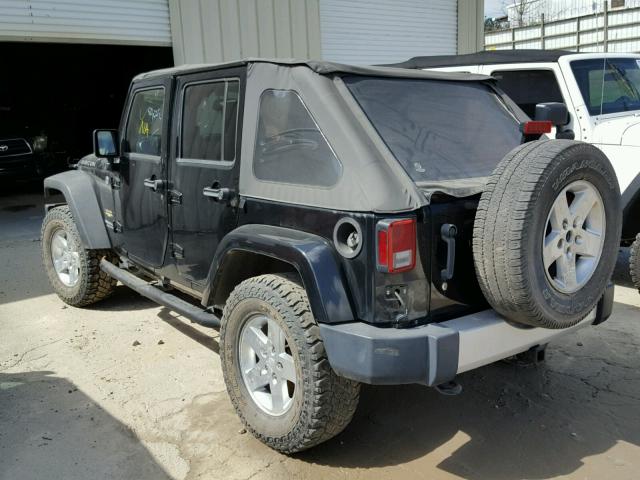 1C4HJWEGXDL639435 - 2013 JEEP WRANGLER U BLACK photo 3