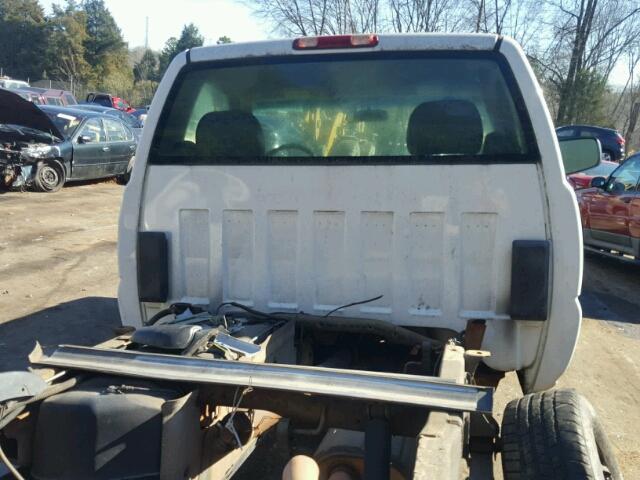 1GBGC24U12Z140916 - 2002 CHEVROLET SILVERADO WHITE photo 6