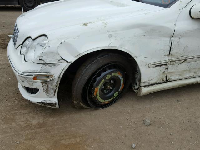 WDBRF40J35F649803 - 2005 MERCEDES-BENZ C 230K SPO WHITE photo 9