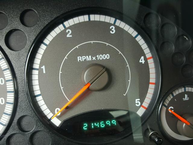 1J4GL48595W583275 - 2005 JEEP LIBERTY SP GREEN photo 8