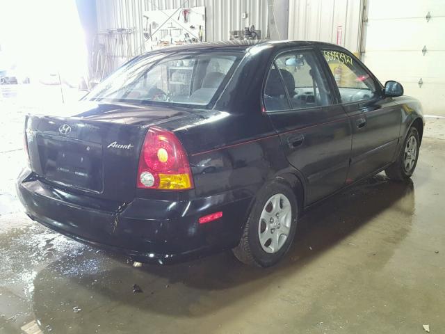 KMHCG45C25U646137 - 2005 HYUNDAI ACCENT GL BLACK photo 4