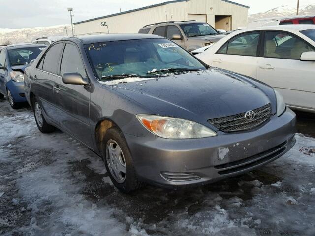 4T1BF32KX2U541393 - 2002 TOYOTA CAMRY LE ნაცრისფერი ფოტო 1