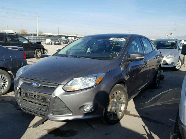 1FADP3F22EL118053 - 2014 FORD FOCUS SE CHARCOAL photo 2