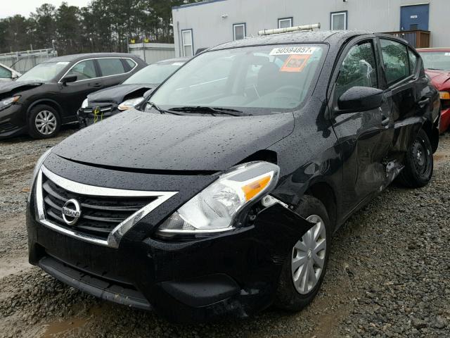 3N1CN7AP2GL875423 - 2016 NISSAN VERSA S BLACK photo 2