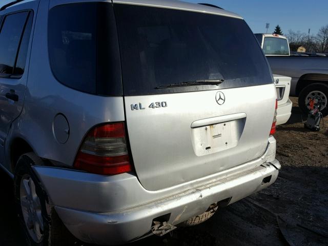 4JGAB72E5YA164930 - 2000 MERCEDES-BENZ ML 430 SILVER photo 9